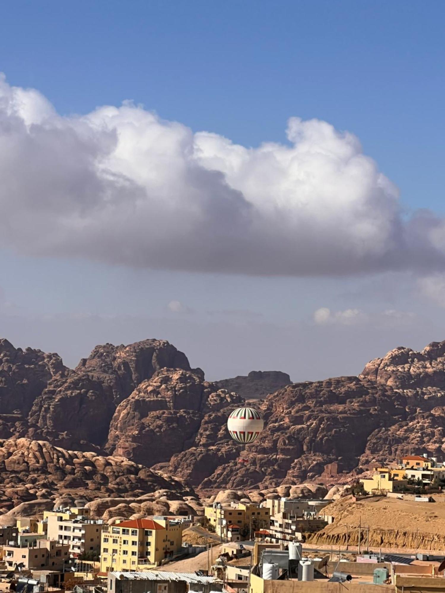 Apartamento Petra Wooden House Wadi Musa Exterior foto