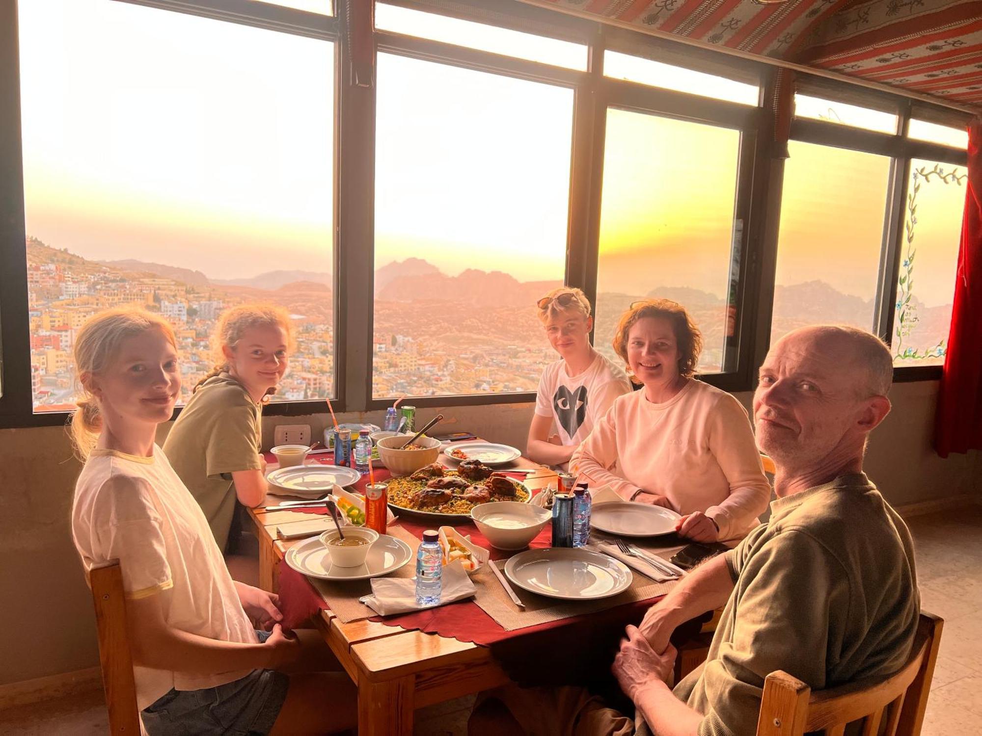 Apartamento Petra Wooden House Wadi Musa Exterior foto