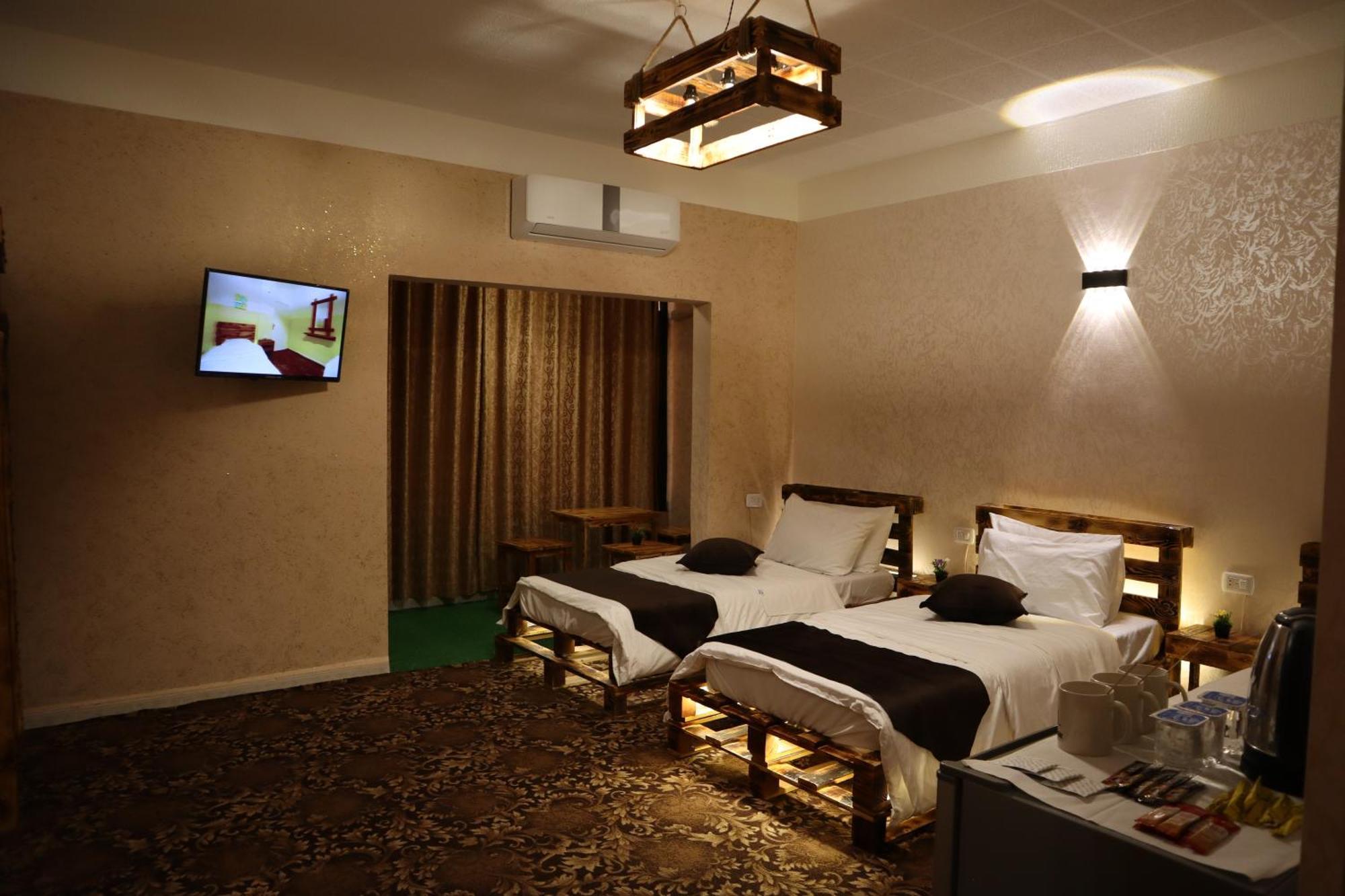 Apartamento Petra Wooden House Wadi Musa Exterior foto